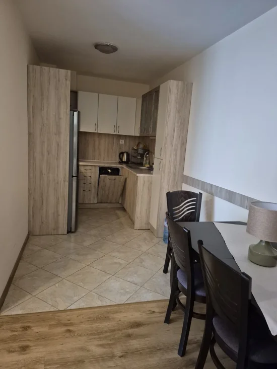 Лазур, за първи път под наем! Тухла до Морската градина