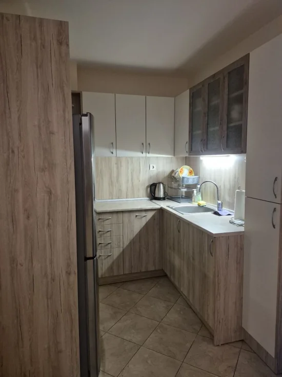 Лазур, за първи път под наем! Тухла до Морската градина