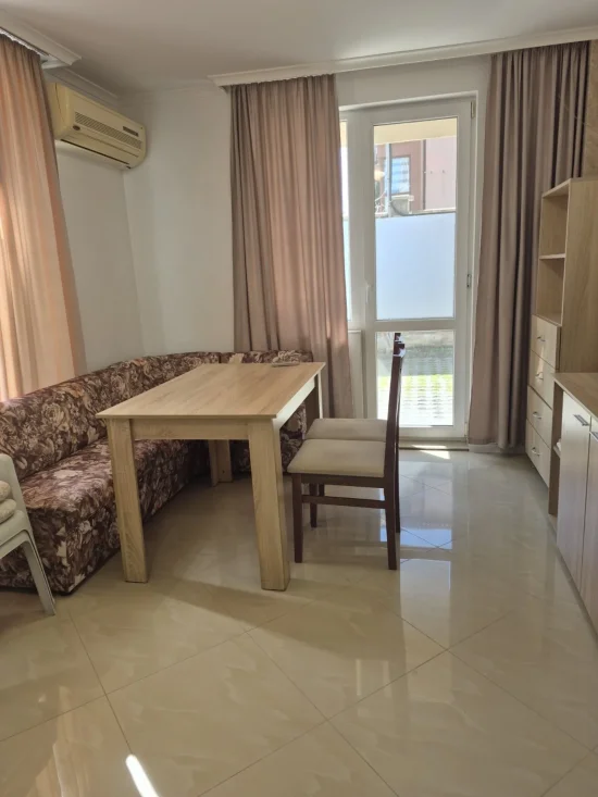 Партерен апартамент в кв. Сарафово