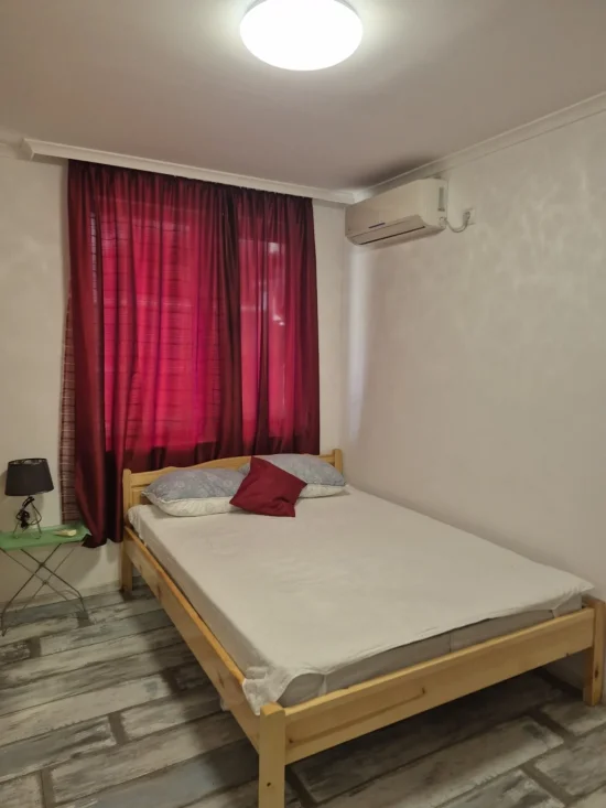 Партерен апартамент в кв. Сарафово